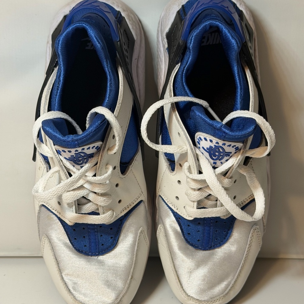 Nike Air Huarache Sneakers – Men’s Size 8